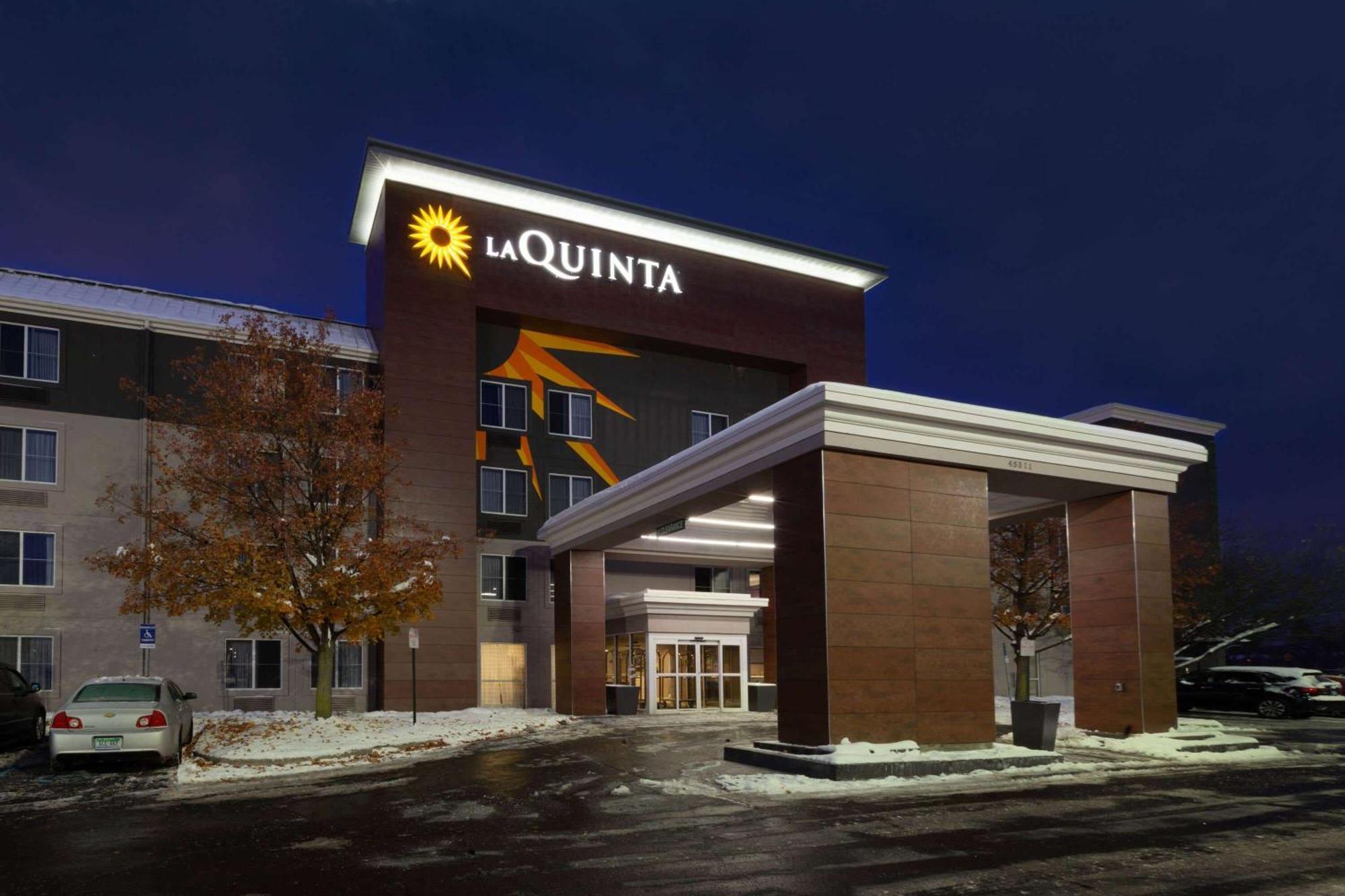 Hotel La Quinta By Wyndham Detroit Utica Exterior foto